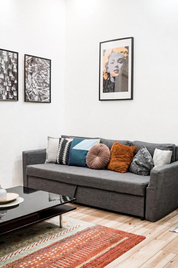 Stylish And Spacious ! Central Location Kazincy Netflix Leilighet Budapest Eksteriør bilde