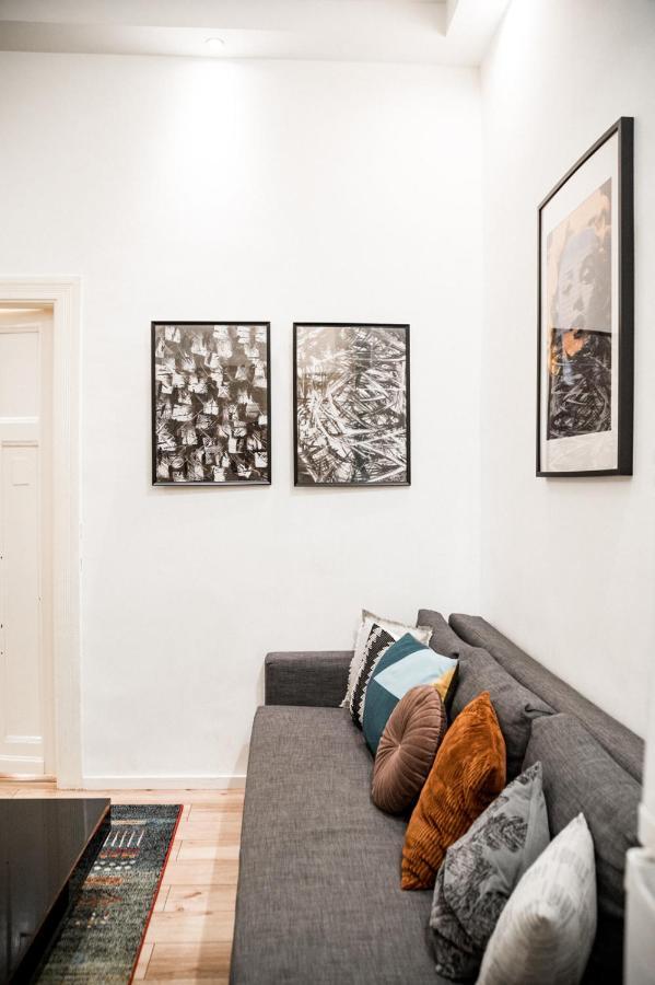 Stylish And Spacious ! Central Location Kazincy Netflix Leilighet Budapest Eksteriør bilde